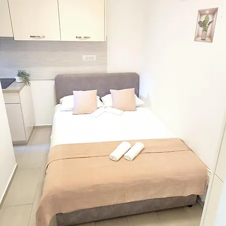 Apartment&room Niko *