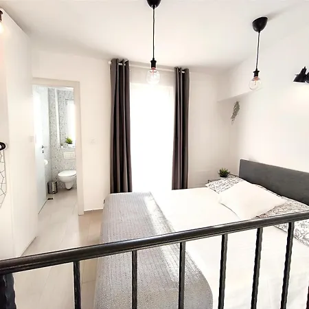 Apartment & Niko Split